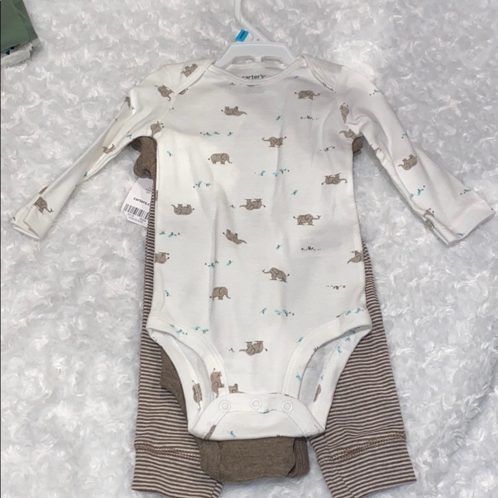 Carter’s Mommy’s Little Peanut 3 piece set 6 month